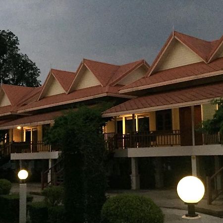 קמפהאנג פט Maeping Mango Riverside Resort מראה חיצוני תמונה